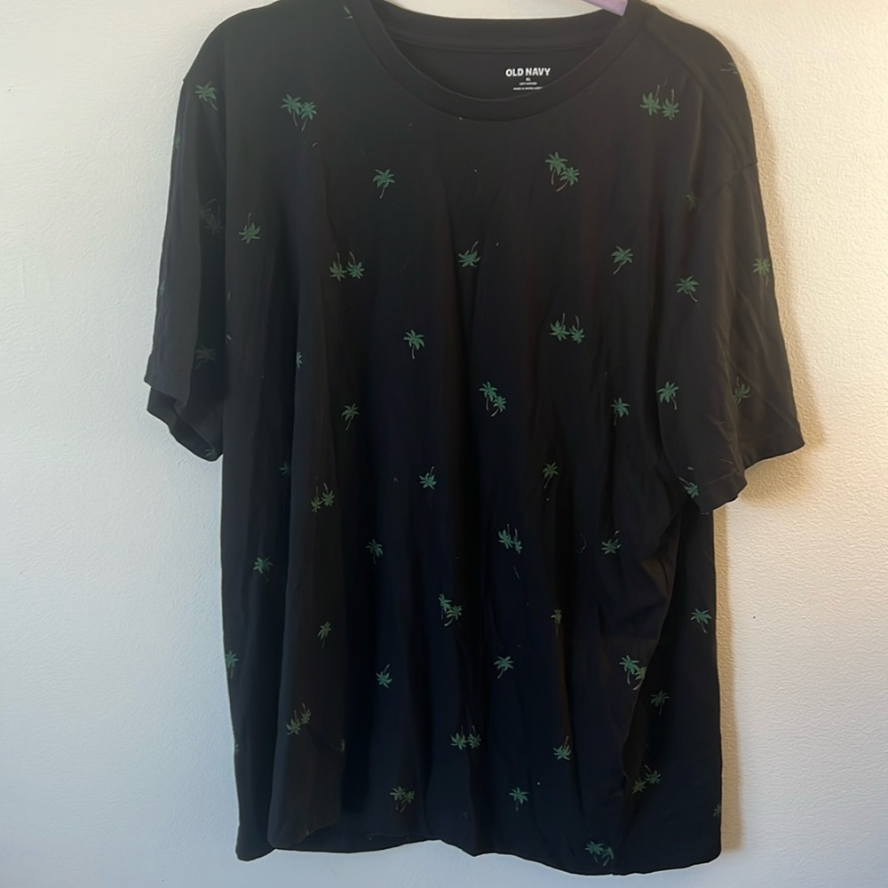 Old navy palm tree tee